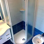 Lido Dei Pini Modern Escape Apartment