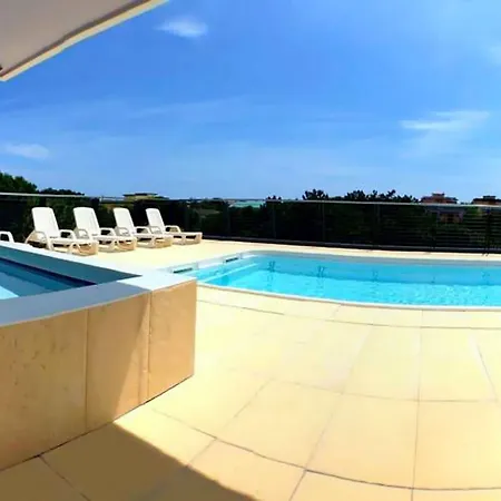 Апартаменти Lido Dei Pini Modern Escape *